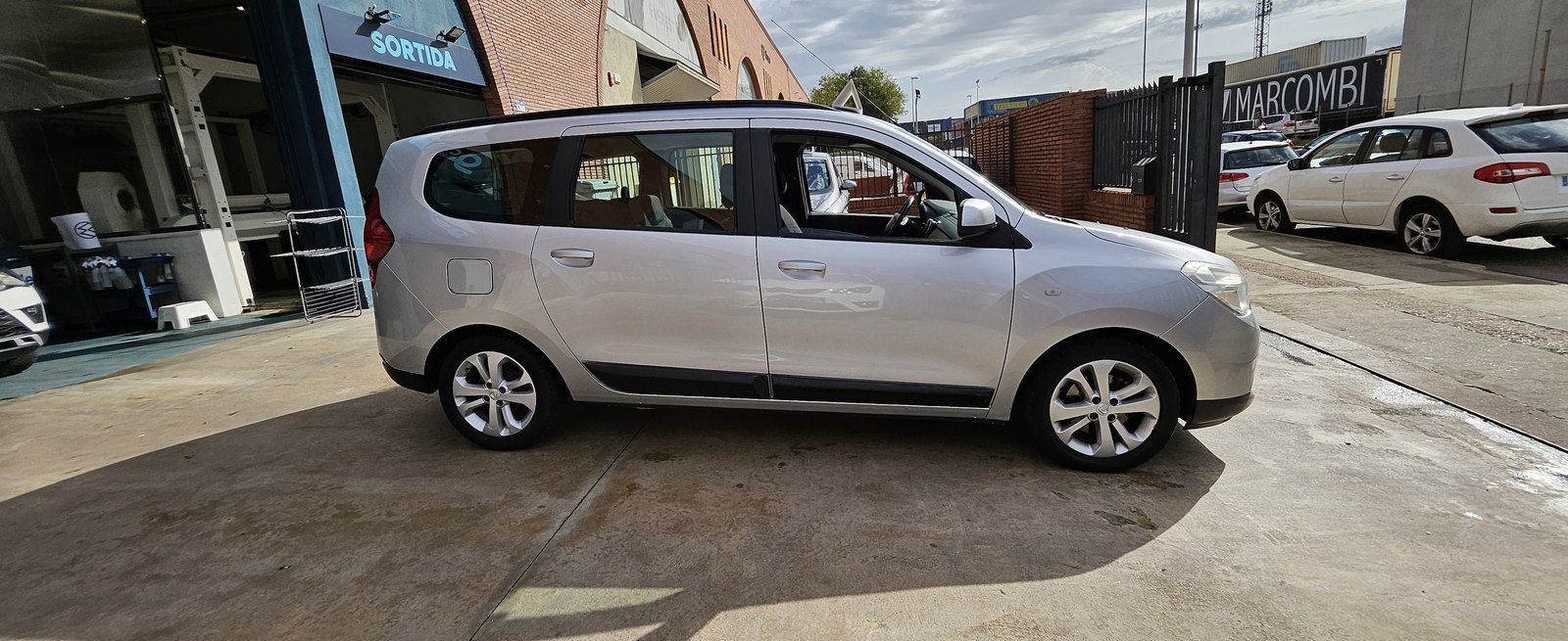 Dacia Lodgy 1.2 TCe 120 CV 2013 de ocasión en GSM Serveis Integrals Automoció, Vilobí del Penedès (4)