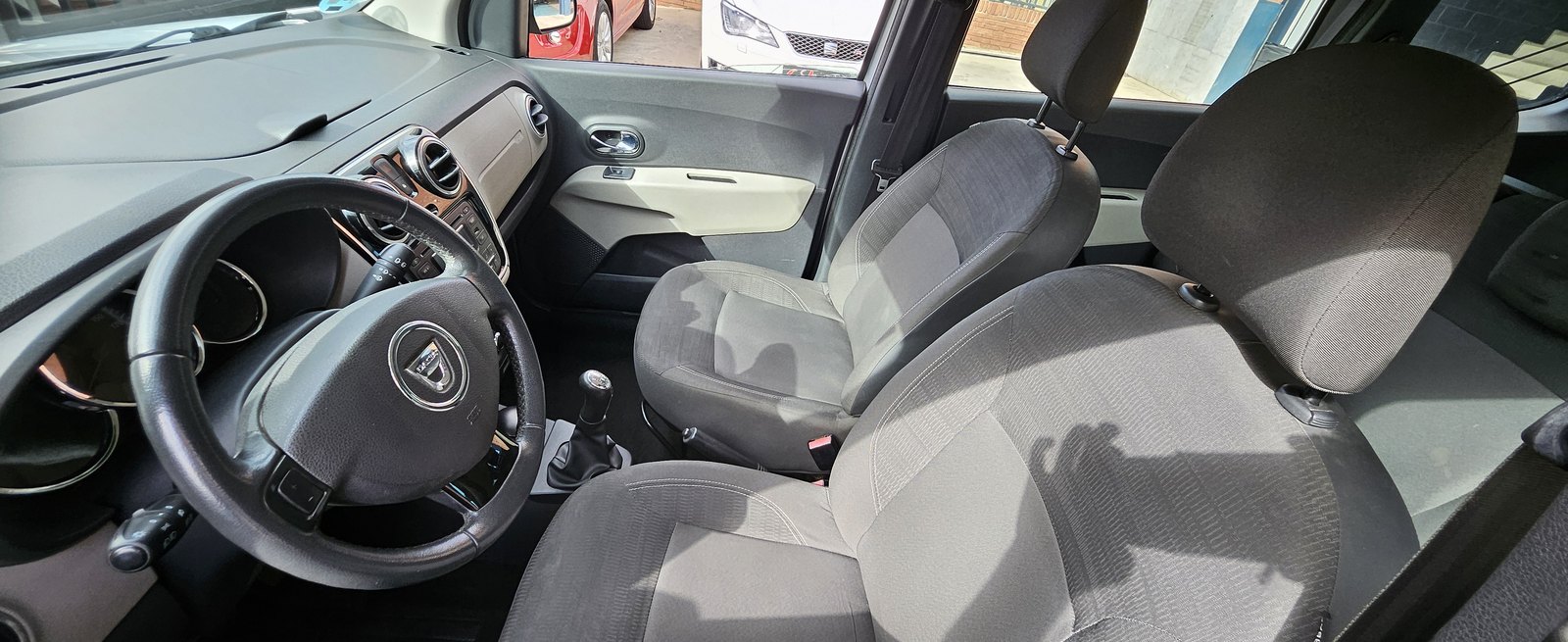Dacia Lodgy 1.2 TCe 120 CV 2013 de ocasión en GSM Serveis Integrals Automoció, Vilobí del Penedès (9)