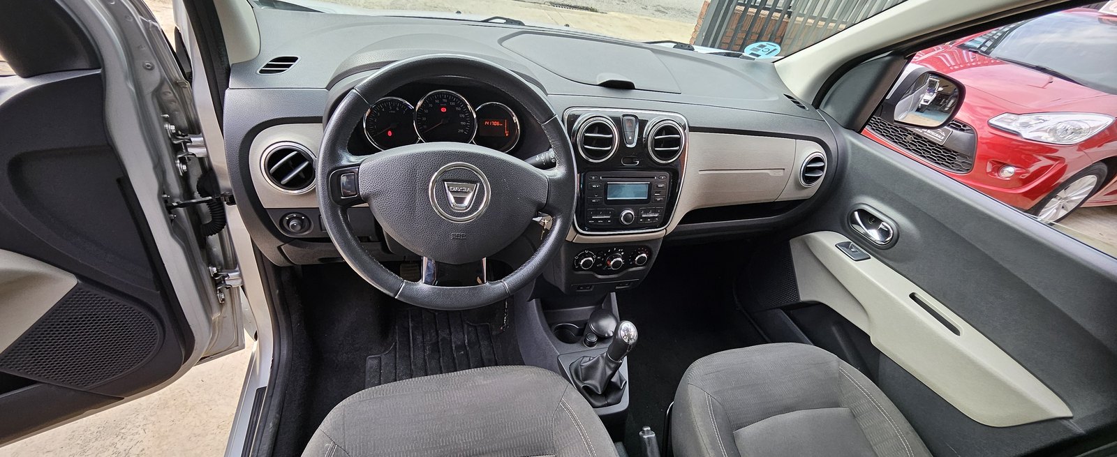Dacia Lodgy 1.2 TCe 120 CV 2013 de ocasión en GSM Serveis Integrals Automoció, Vilobí del Penedès (10)