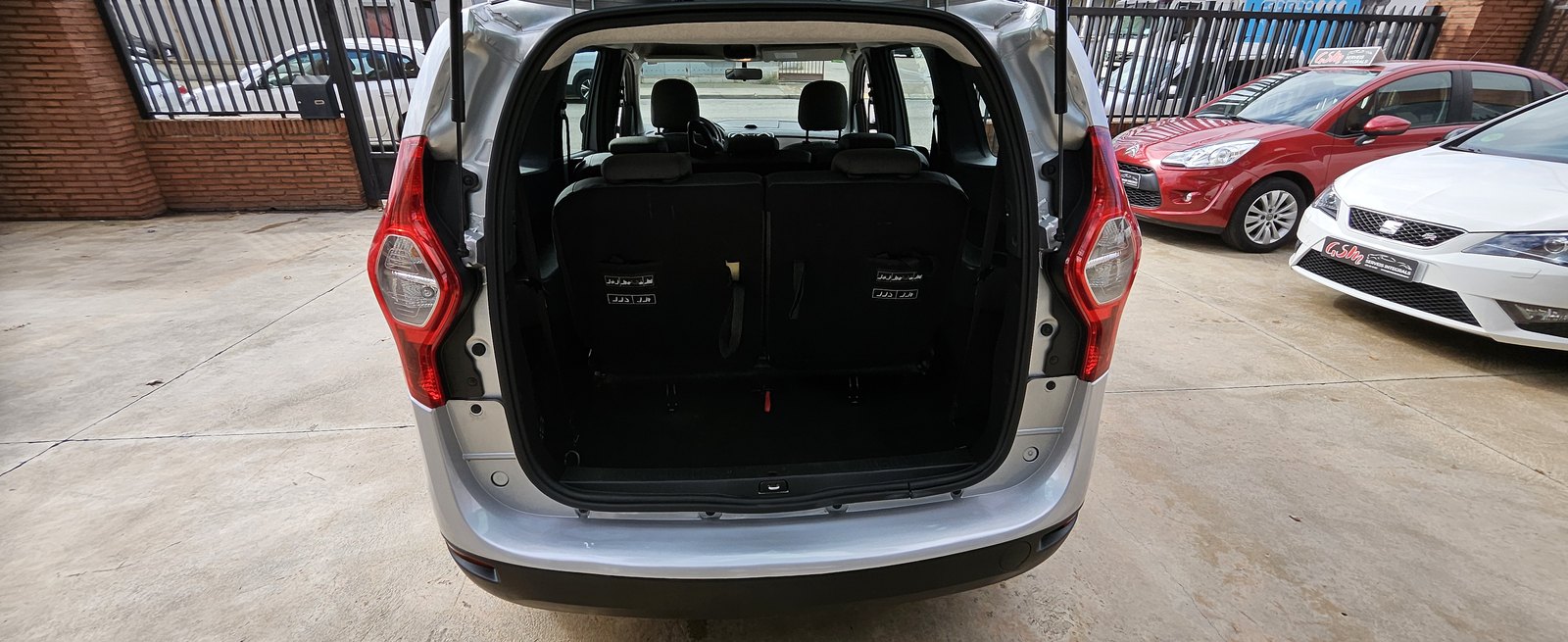 Dacia Lodgy 1.2 TCe 120 CV 2013 de ocasión en GSM Serveis Integrals Automoció, Vilobí del Penedès (19)