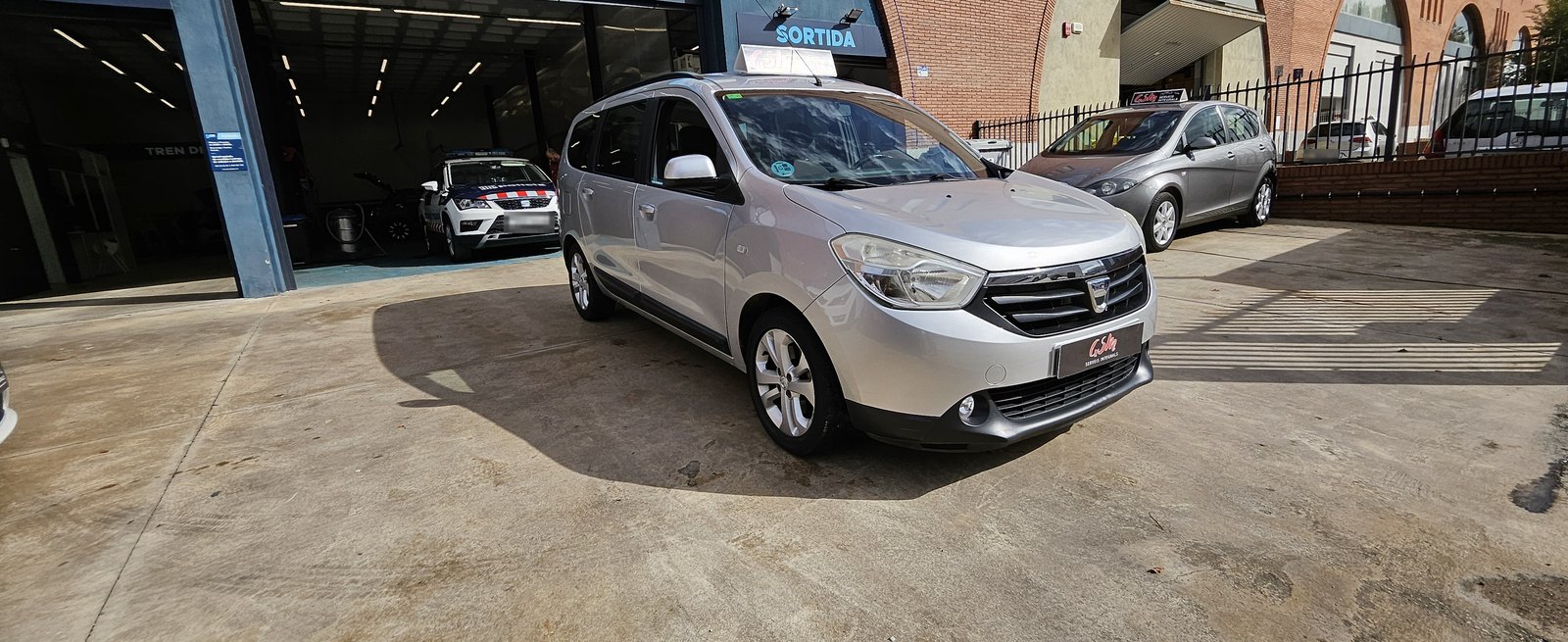 Dacia Lodgy 1.2 TCe 120 CV 2013 de ocasión en GSM Serveis Integrals Automoció, Vilobí del Penedès (30)