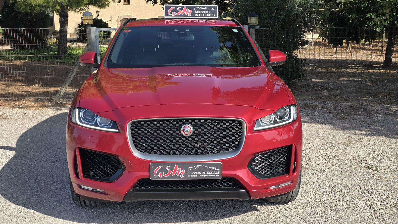 Jaguar F-Pace 3.0D V6 AWD Automático 2018 de ocasión en GSM Serveis Integrals Automoció, Vilobí del Penedès (2)