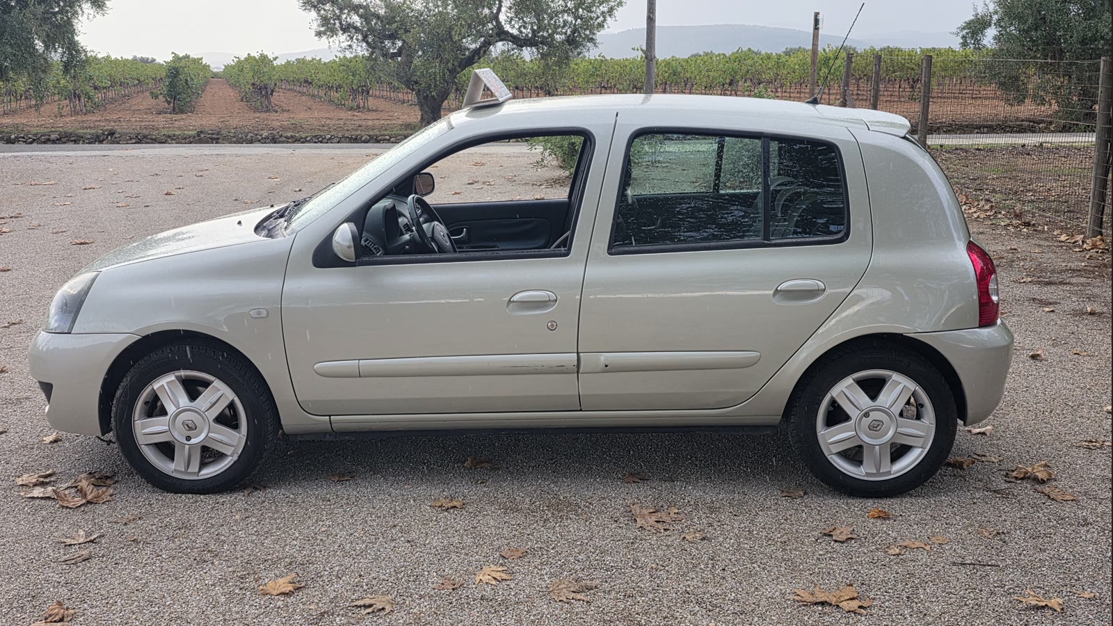 Renault Clio Campus 1.2 Gasolina 2008 de ocasión en GSM Serveis Integrals Automoció, Vilobí del Penedès (8)