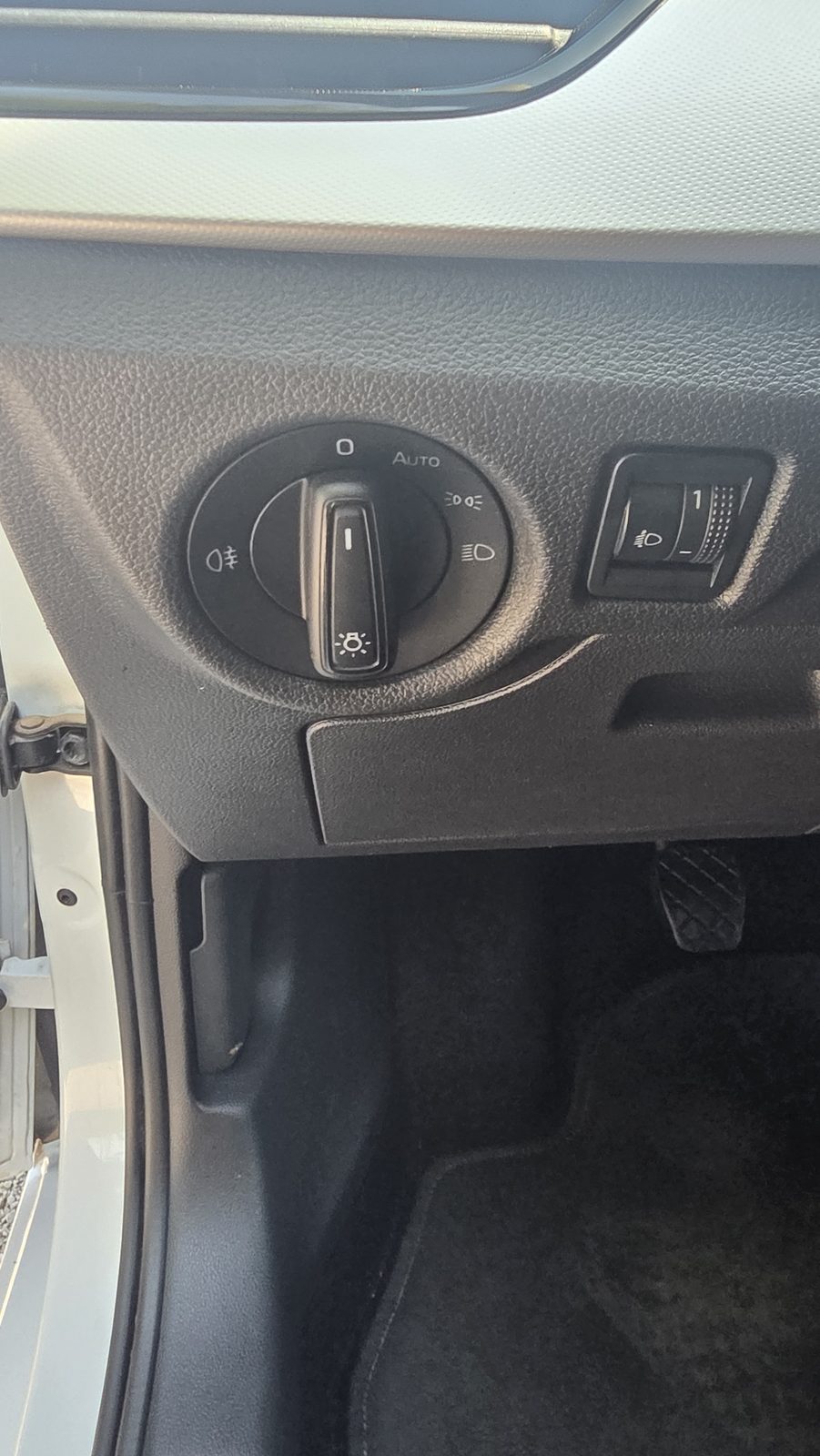 Skoda Kamiq 1.0 TSI 110CV 2022 de ocasión en GSM Serveis Integrals Automoció, Vilobí del Penedès (20)